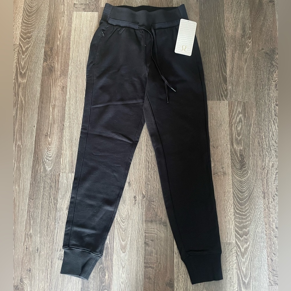 ✨NEW✨Lululemon🍋Black Joggers